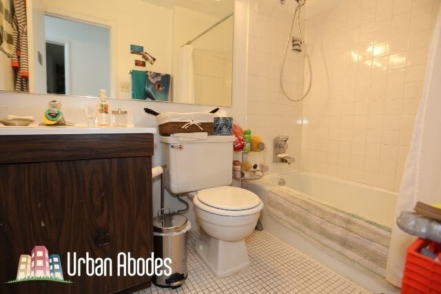 Building Photo - 1255 W Belden Ave