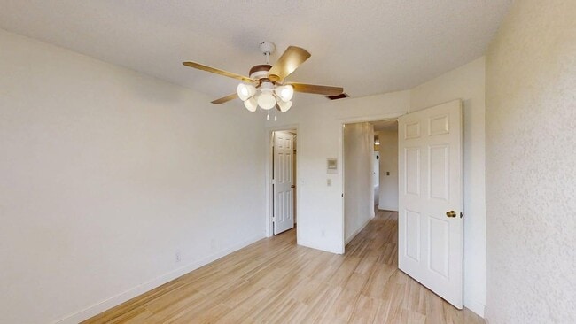 Building Photo - 23330 La Vida Way