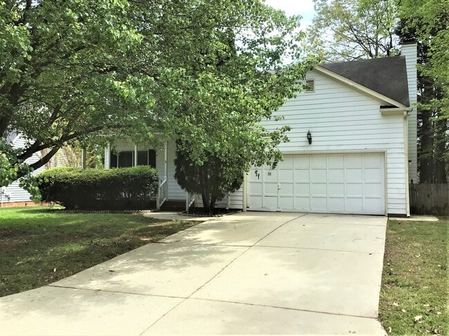 Building Photo - 1305 Groveland Trl