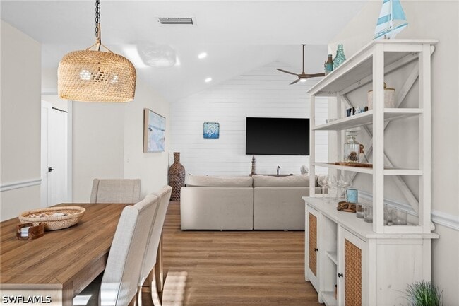 Building Photo - 738 95th Ave N