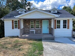 Building Photo - 104 Highland Dr