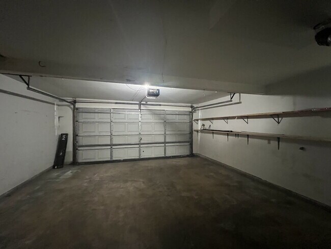 Building Photo - Beautiful Condo in Villa Del Sol – 2 Beds,...