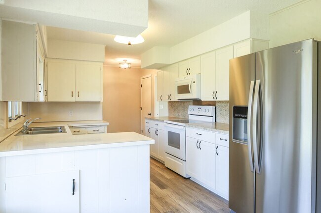 Building Photo - Newly renovated 3 bed and 1.5 bath house in Jonesborough