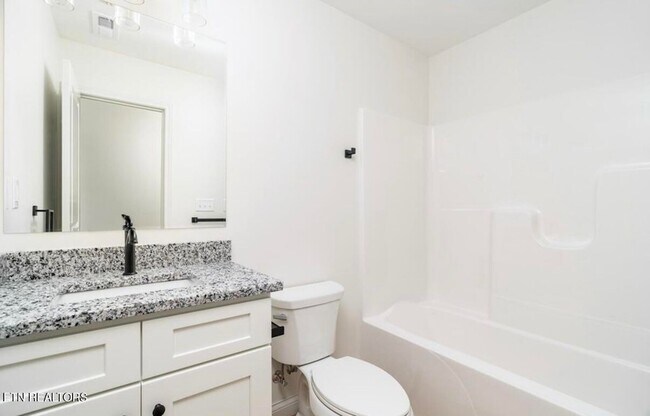 Building Photo - 1623 Francis Rd