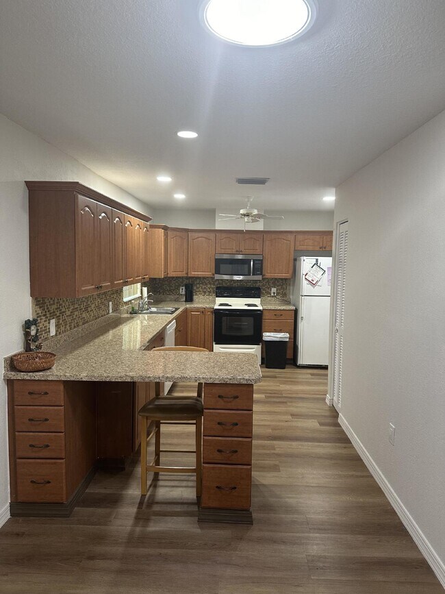 Building Photo - For Rent. Timber Pines 2 Bedroom, 2 Bathro...
