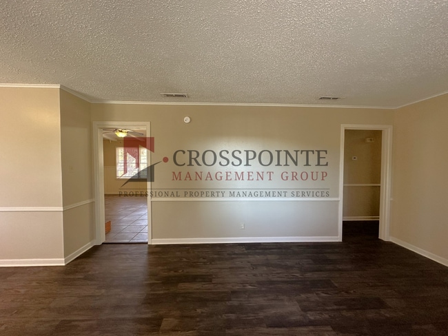 Building Photo - Tour Today! Newly Updated 3 Bedroom 2 Bath...