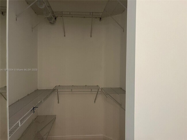 Building Photo - 3590 Coral Wy