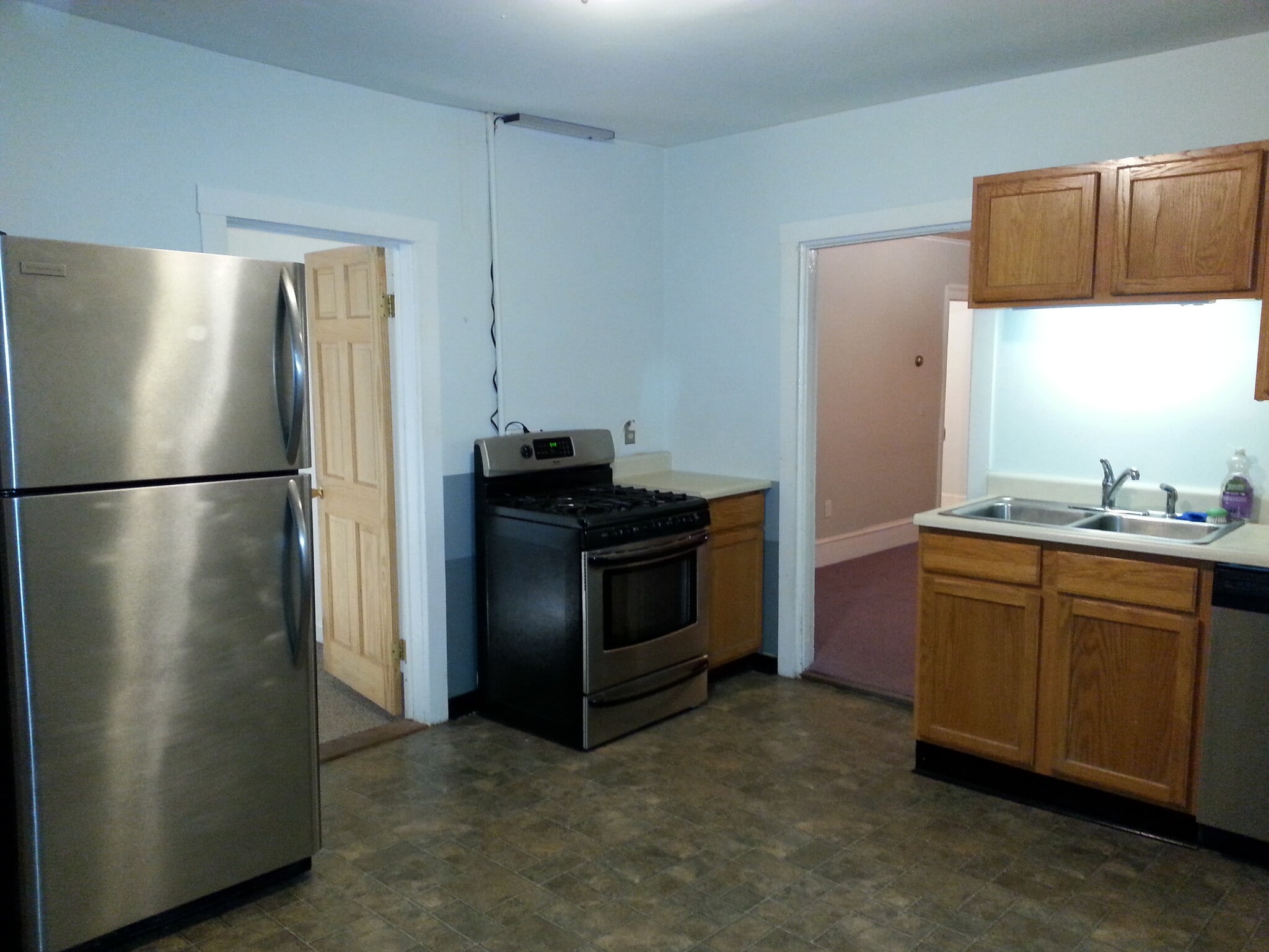 Building Photo - 188 Pine St