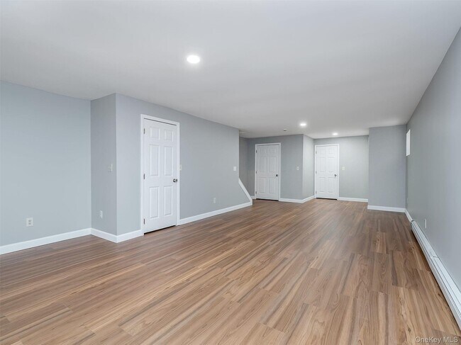 Building Photo - 78 B Ashwood Rd