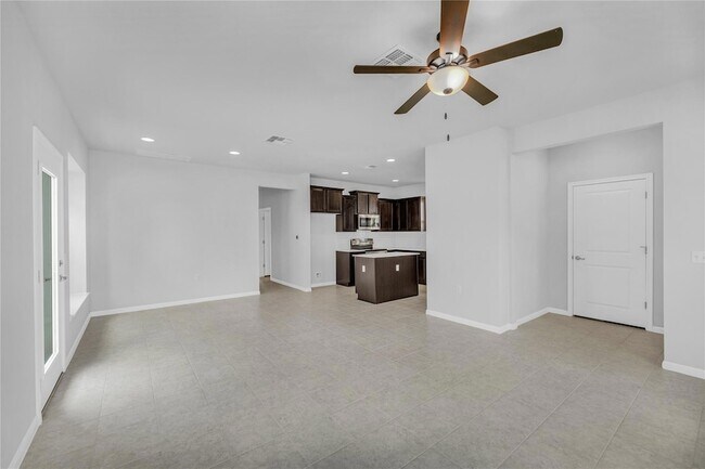 Building Photo - 9505 Morning Iris Dr