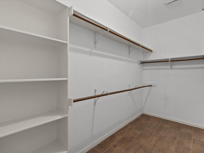 Building Photo - 4915 Stone Harbor Dr
