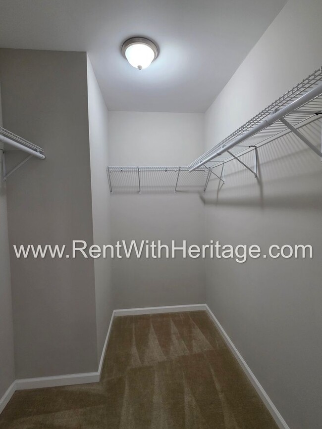 Building Photo - Stunning New 4bd/ 2.5ba / Immaculate / Attention to Detail/ Great Location