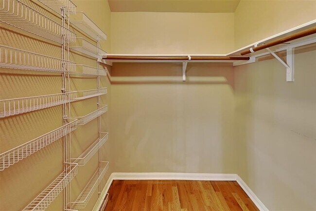 Building Photo - 5301 Cypress Ranch Blvd