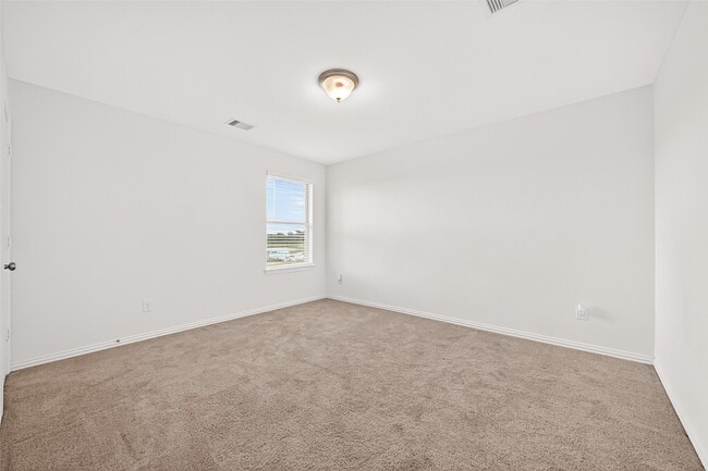 Building Photo - 8114 Royal Palm Ct