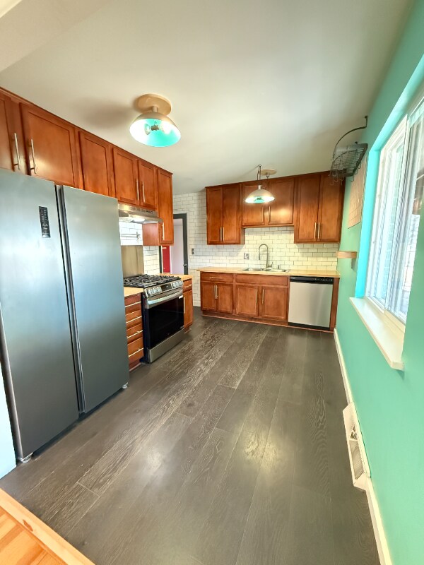 Building Photo - 2994 25th St