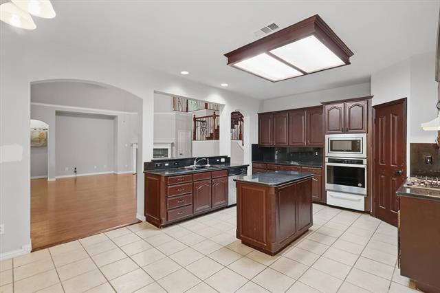 Building Photo - 7309 Alandale Dr