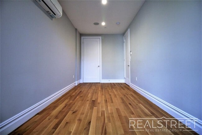 Building Photo - Stunning New 2 Bed 2 Bath in Bed Stuy Cond...