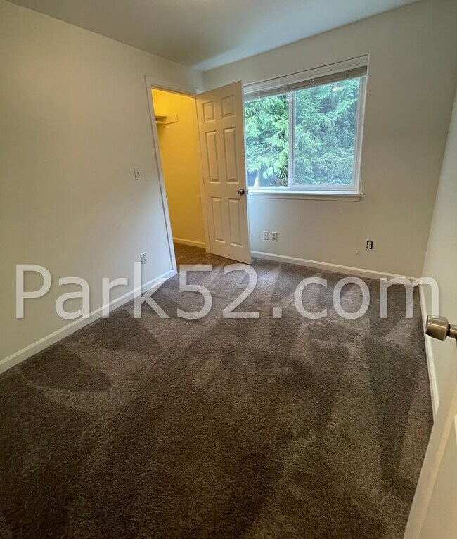 Building Photo - 3 bedroom Townhome in Gig Harbor