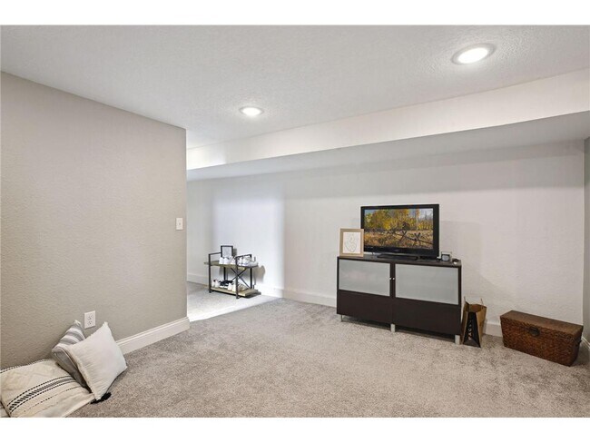 Building Photo - 5217 Minnetonka Blvd