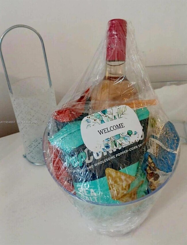 Building Photo - 5445 Collins Ave