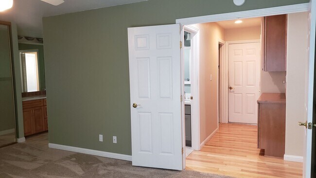 Building Photo - Charming 3BR/2BA Single-Family Home in Desirable Pleasanton Neighborhood!