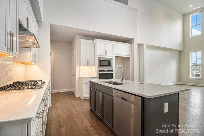 Building Photo - 3343 Roseford Blvd