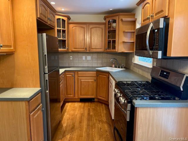 Building Photo - 97 Berg Ave