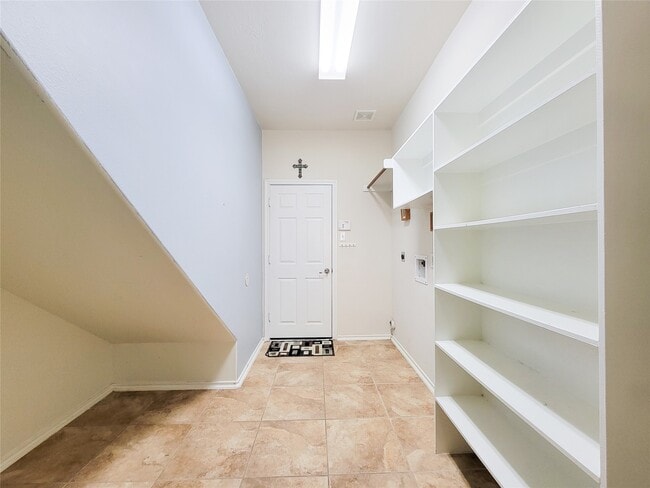 Building Photo - 24502 Evangeline Springs Ln