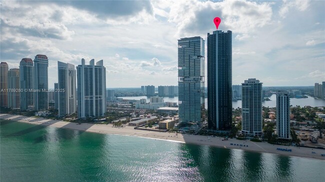Building Photo - 18555 Collins Ave