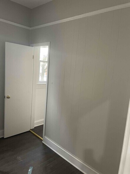 Building Photo - 106 Lockwood Ave