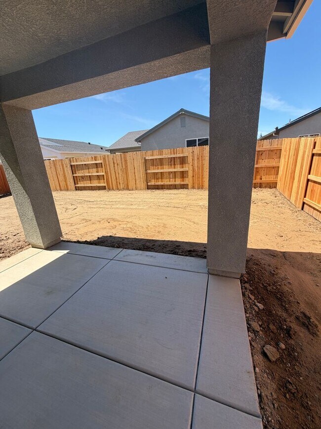 Building Photo - Brand New Single Story Solar All Electric Home in Roseville