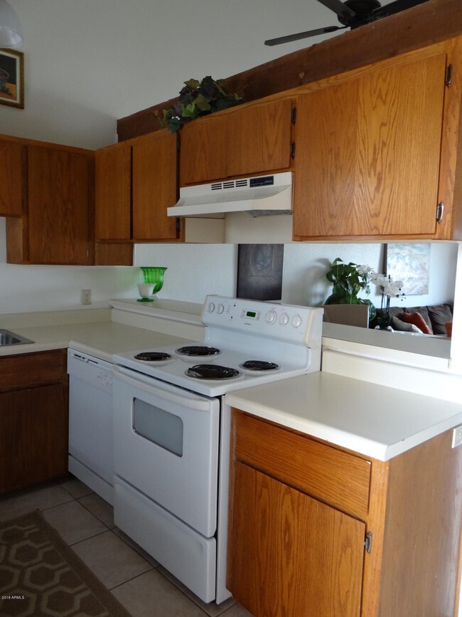 Building Photo - 16644 E Westby Dr