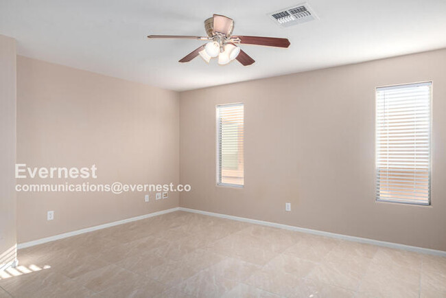 Building Photo - 42581 W Michaels Dr