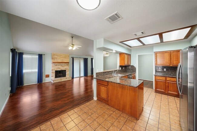 Building Photo - 17206 Park Lodge Dr