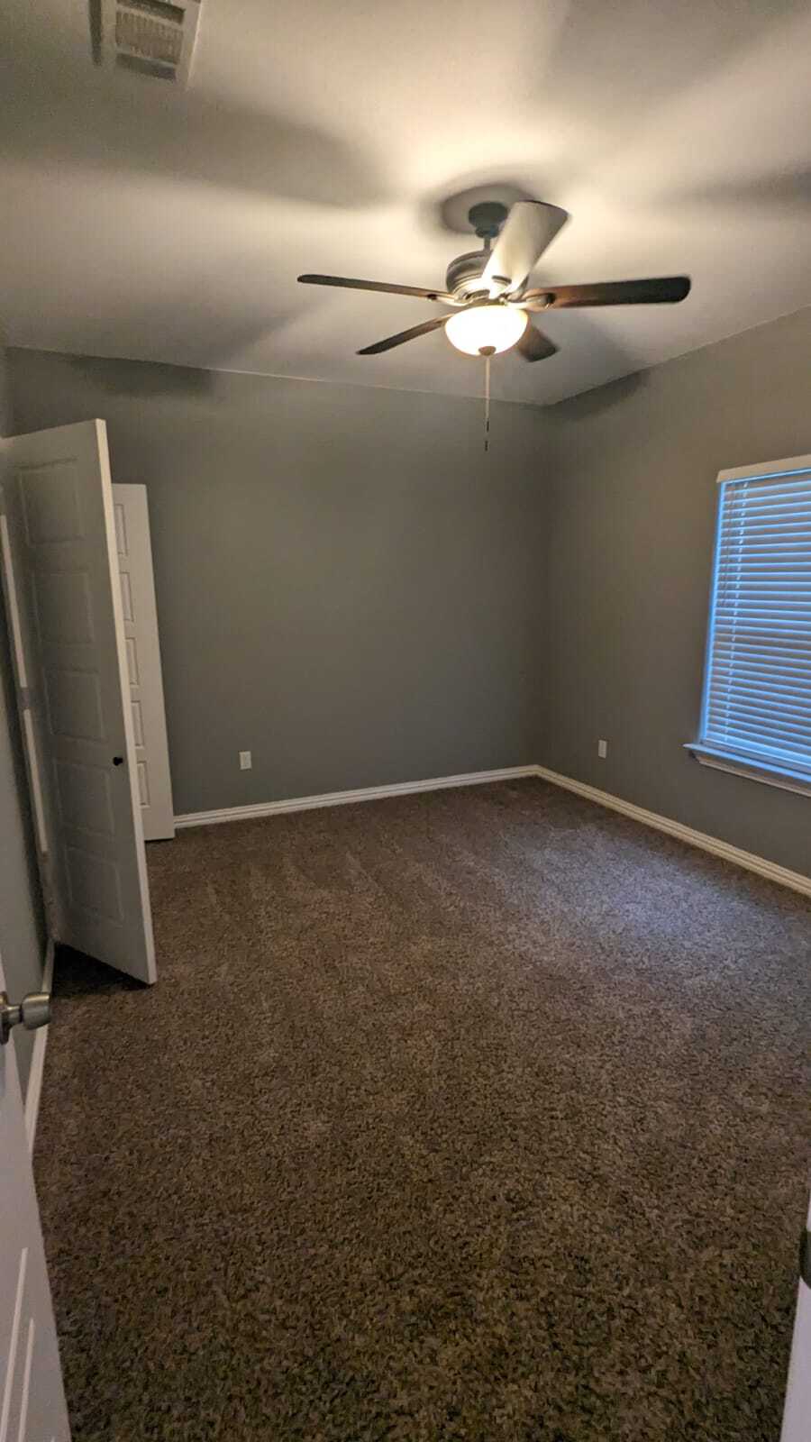 Building Photo - 1010 E Epstein St