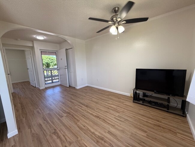 Building Photo - For Rent - [Northpointe 2] 95-1021 Kaapeha...