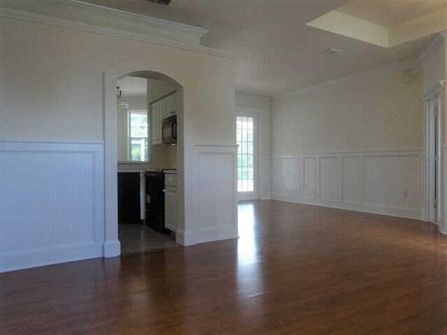 Building Photo - 816 Elm Forest Dr