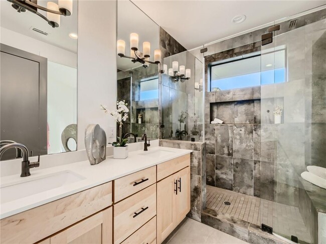 Building Photo - 3700 Clawson Rd