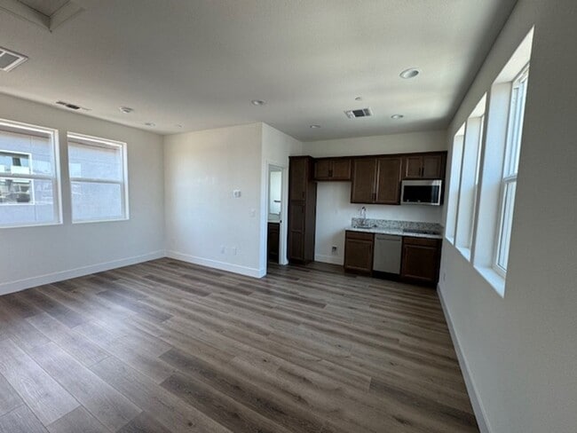 Building Photo - Brand New Studio Available Now!  1/2 off 1st Month's Rent!