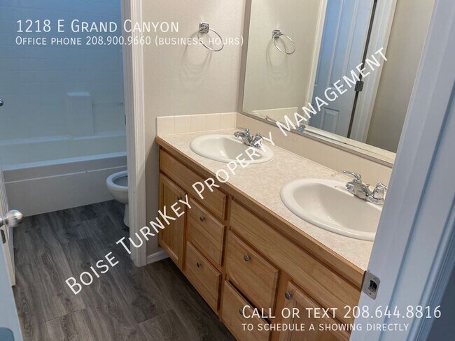 Building Photo - 1218 E Grand Canyon St