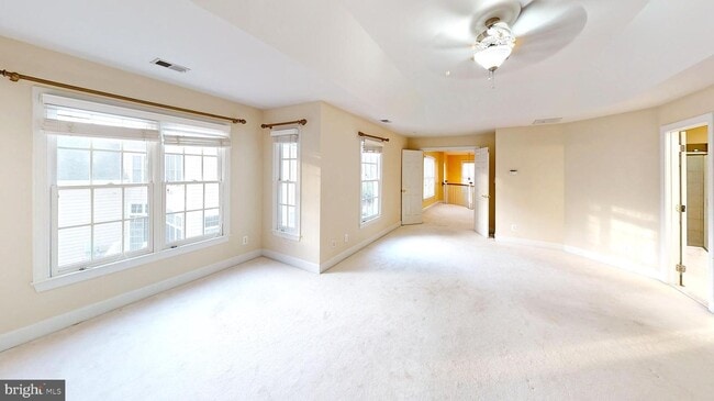 Building Photo - 309 Pure Spring Crescent