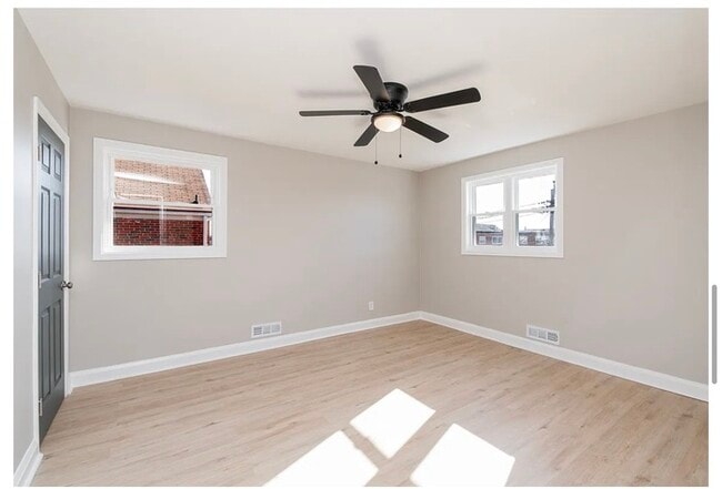 Building Photo - 3 bedroom Dundalk