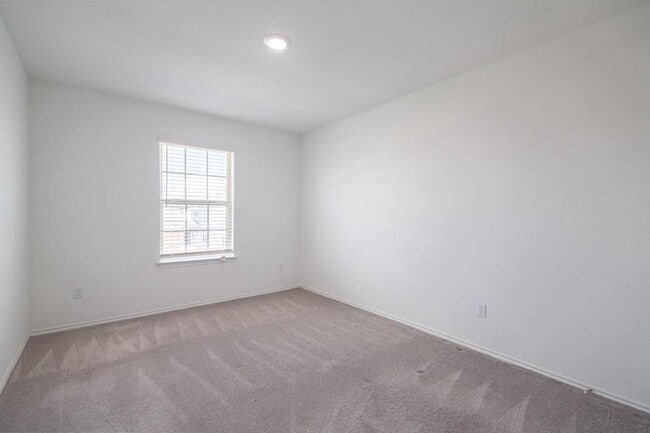 Building Photo - 509 Goat Willow Ln