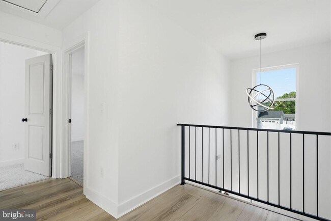 Building Photo - 96 Elderberry Dr