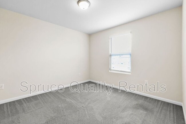 Building Photo - 3501 Strawberry Patch Row