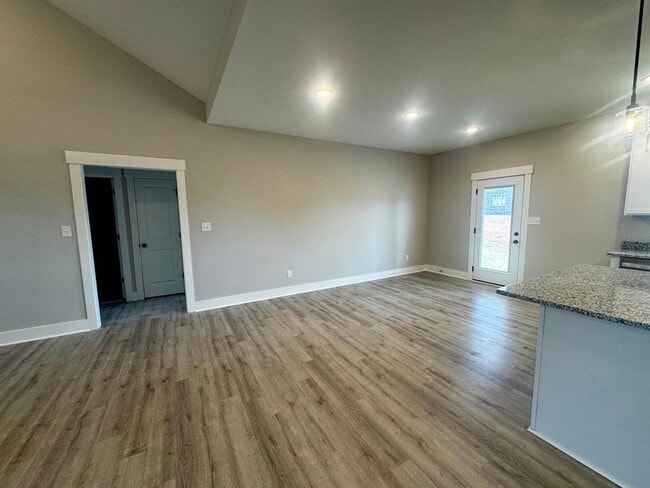 Building Photo - 1411 Sagecrest Ct