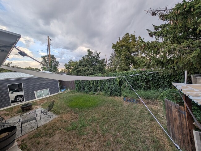 Building Photo - 6358 Mt Vernon Dr