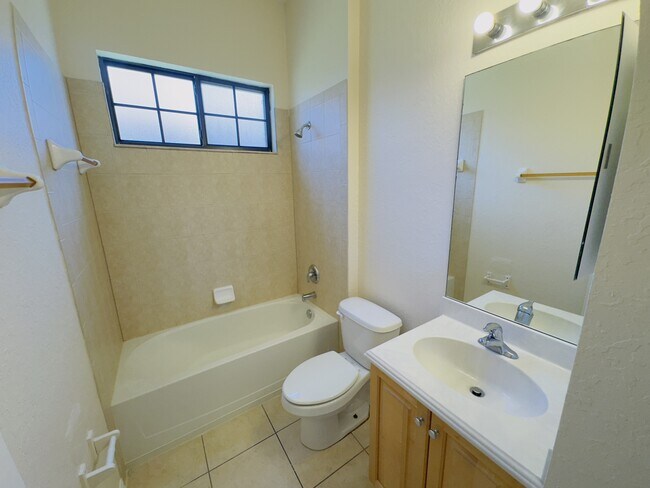 Building Photo - 405 Caraway Dr