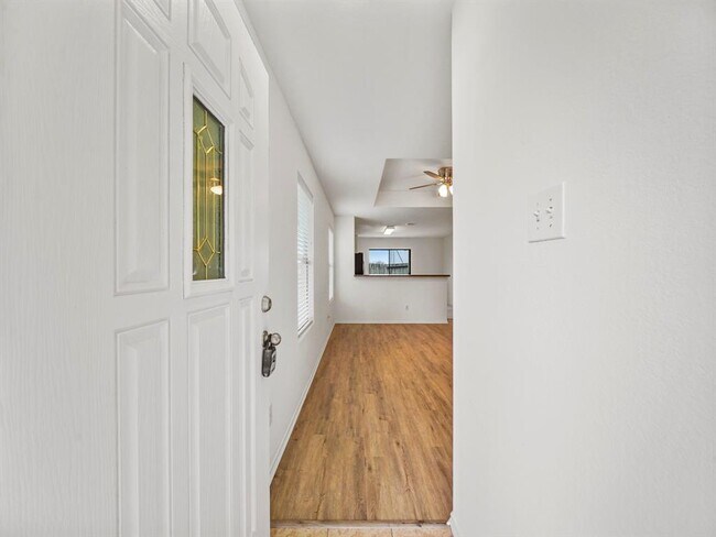 Building Photo - 526 Enchanted Springs Dr