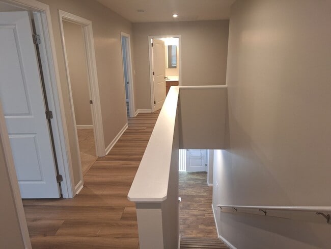 Building Photo - Wonderful Two Story Four Bedroom Home in Northeast Columbia!